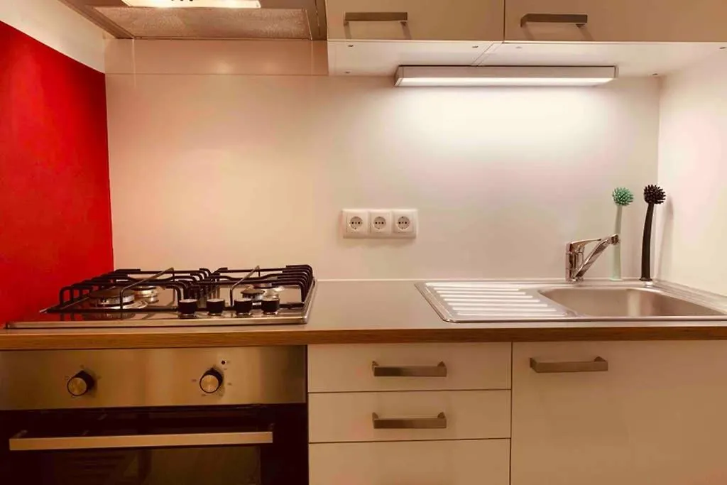 Spacious 1 Bedroom City Apartment Belvedere Vienna